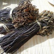 【蕨菜干怎么吃】蕨菜干的功效與作用_蕨菜干的食用忌宜