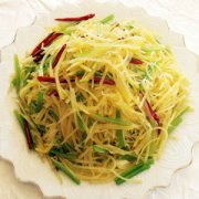 【芹菜炒土豆絲的做法】芹菜炒土豆絲的營養(yǎng)價值_芹菜炒土豆絲的食用