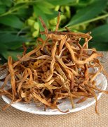 【干黃花菜泡多久】干黃花菜的營養(yǎng)_黃花菜的做法