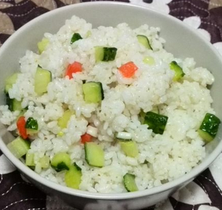 孜然胡蘿卜黃瓜炒飯的家常做法