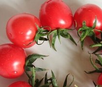 【圣女果和西紅柿的區(qū)別】圣女果的營養(yǎng)價值_圣女果的熱量