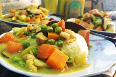 創(chuàng)意咖喱雞肉飯的做法