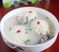 【鱸魚湯】鱸魚湯怎么做好吃_鱸魚湯的功效