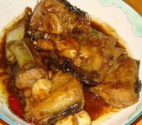 【紅燒鱈魚】紅燒鱈魚的家常做法_紅燒鱈魚怎么做好吃