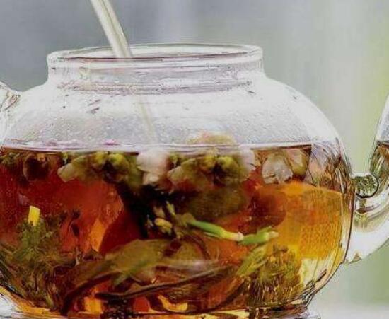 紅豆杉泡水喝的功效，防癌抗癌、增強(qiáng)免疫力、消炎抑菌