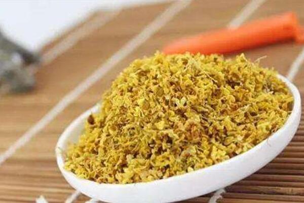 九里香花可以泡水喝嗎，可以/有美容美顏、降低血壓等功效