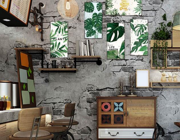 龜背竹多久澆一次水，不同的季節(jié)澆水的時間也不同