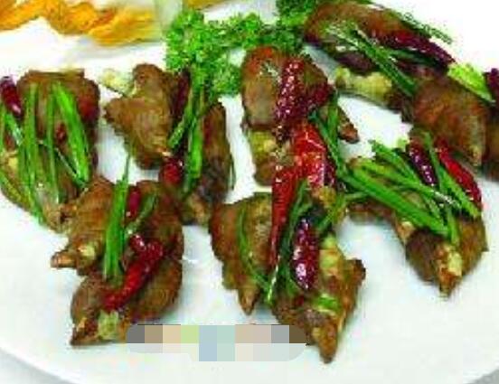 萬(wàn)年青怎么吃，可制作成一道道佳肴美味的菜譜(四種吃法)