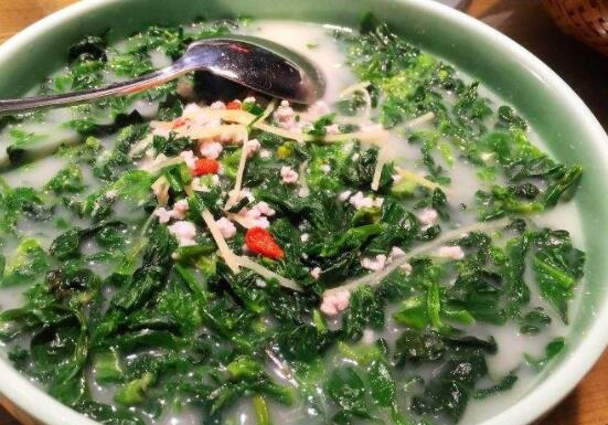 萬(wàn)年青怎么吃，可制作成一道道佳肴美味的菜譜(四種吃法)