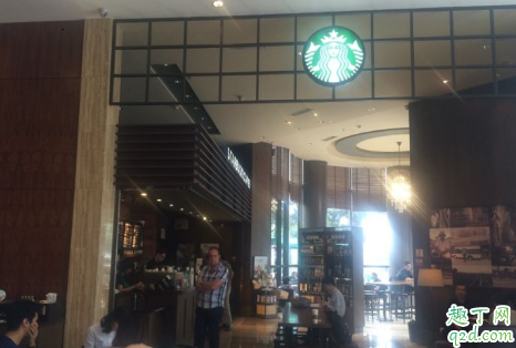 去星巴克是先坐下還是先點單 星巴克需要自己取餐嗎2