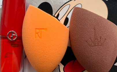 rt美妝蛋和爾木萄買哪個好 rt和爾木萄美妝蛋區(qū)別對比