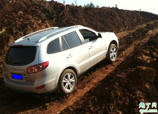 陡坡為什么拉起手剎還是溜車 什么情況需要拉手剎1