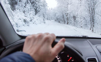 車開起來車廂內嗡嗡響是什么原因 汽車開起來噪音大怎么辦