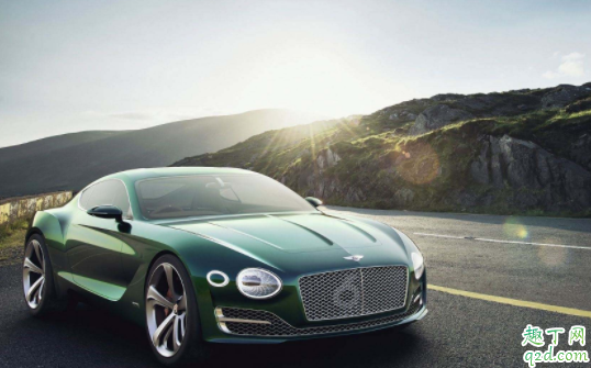 開車怎么控制油門速度 油門踏板怎么能踩好1