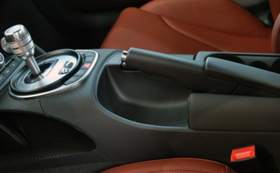 手自一體車有手剎嗎 手自一體車手剎在哪里