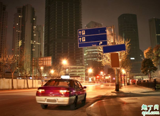 汽車如何檢查發(fā)電機有沒有發(fā)電 發(fā)電機皮帶有異響需不需要更換1