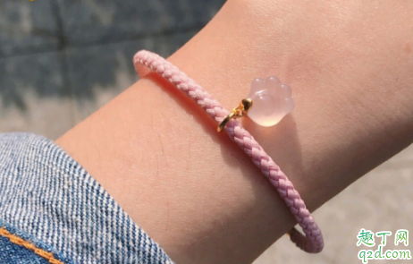 周大福粉色貓爪轉(zhuǎn)運(yùn)珠是什么材質(zhì) 周大福粉色貓爪轉(zhuǎn)運(yùn)珠吊墜多少錢5