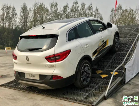 斜坡手剎怎么起步 半坡起步一定要拉手剎嗎3