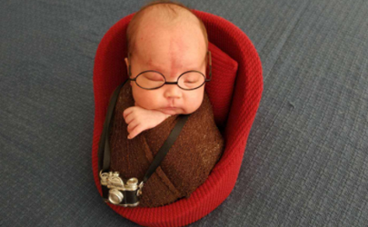 嬰兒滿月有什么習(xí)俗 嬰兒滿月要不要剃胎頭