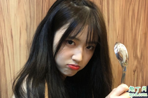 領(lǐng)導在辦公室突然抱住我該怎么辦 和領(lǐng)導在辦公室曖昧好嗎3