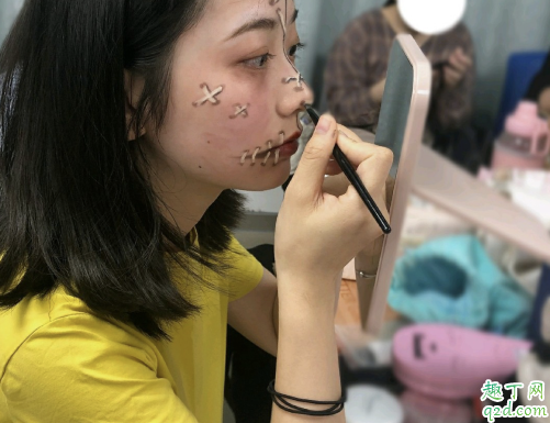 2019歡樂谷萬(wàn)圣節(jié)化妝要錢嗎 2019萬(wàn)圣節(jié)穿線木偶妝畫法教程 5