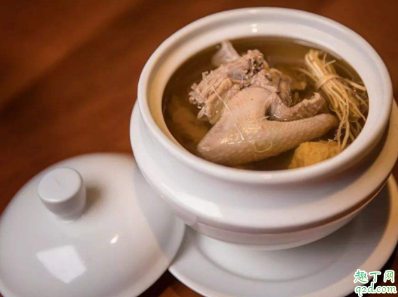 剖腹產(chǎn)喝鴿子湯要放姜嗎 產(chǎn)后喝鴿子湯補(bǔ)氣血嗎1