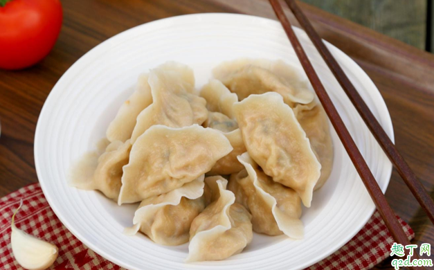 白蘿卜做餃子餡是焯水好還是鹽漬好 白蘿卜做餃子餡怎么處理好2