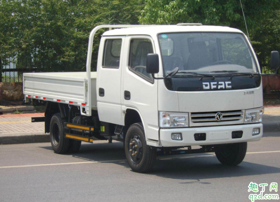 怎么看剎車油要不要換 剎車油一直不換會(huì)怎么樣1