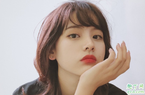 女朋友每次生氣就哭怎么辦 女朋友晚上生氣說(shuō)要睡覺(jué)不理我怎么辦1