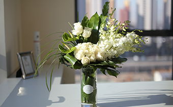 鮮花插水里為什么會臭 為什么插鮮花的水會臭