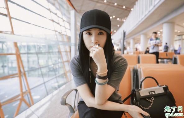 繁花盛開的夏天是根據(jù)哪部小說改編的 繁花盛開的夏天TXT免費(fèi)閱讀2