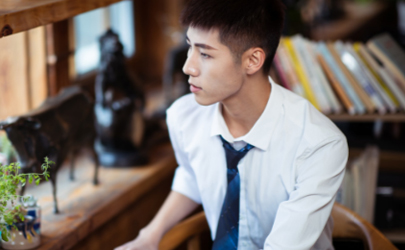 大學(xué)生一定要做白領(lǐng)嗎 大學(xué)生畢業(yè)開(kāi)火鍋店賺錢嗎