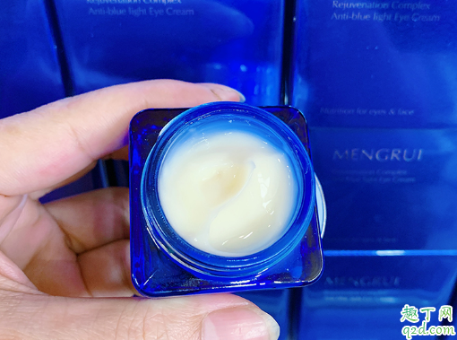 夢(mèng)芮抗藍(lán)光眼霜好用嗎 夢(mèng)芮抗藍(lán)光眼霜使用測(cè)評(píng)3