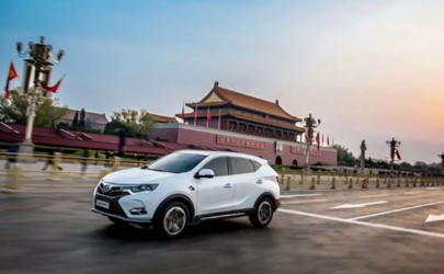 自動(dòng)擋平地要拉手剎嗎 手剎制動(dòng)前輪還是后輪