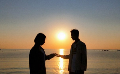 夫妻半個(gè)月不聯(lián)系正常嗎 夫妻分開幾乎不打電話是沒(méi)感情了嗎