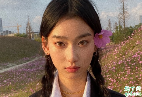 自卑和抑郁哪個(gè)更可怕 抑郁是由自卑引起的嗎2