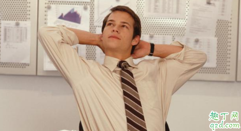 領(lǐng)導(dǎo)沒下班自己可以走嗎 下班后該不該接工作電話3