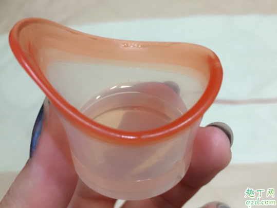 隱形眼鏡摘不下來可以用洗眼液嗎 隱形眼鏡可以用洗眼液浸泡嗎4