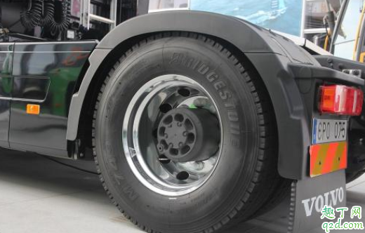 汽車輪胎一定要換原廠的那種嗎 卡車輪胎什么花紋比較好1