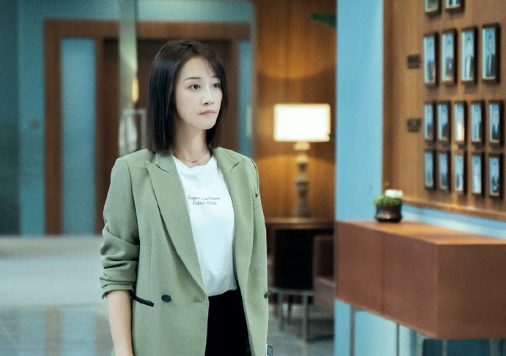 精英律師羅檳喜歡誰(shuí) 羅檳戴曦結(jié)局在一起沒(méi)2