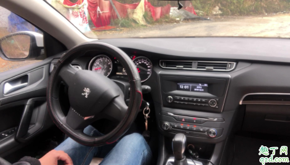 手剎沒(méi)松開車會(huì)造成什么后果 手剎拉到底長(zhǎng)時(shí)間有沒(méi)有危害3