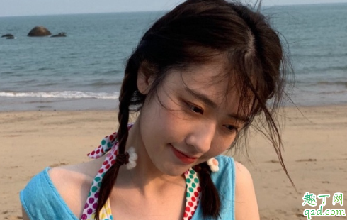 男朋友開(kāi)車(chē)為什么喜歡牽手摸大腿 男朋友開(kāi)車(chē)的時(shí)候怎么撩2