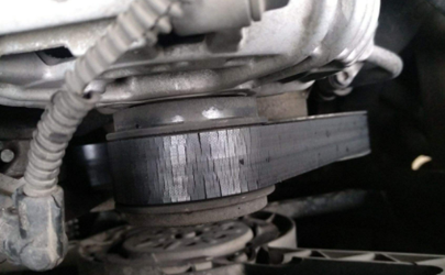 汽車發(fā)動機皮帶什么時候更換 小車發(fā)動機的皮帶斷了還能行駛嗎