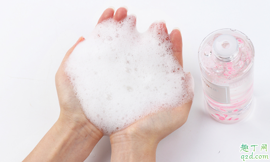 kroko櫻花沐浴露好用嗎 kroko櫻花沐浴露使用測評2