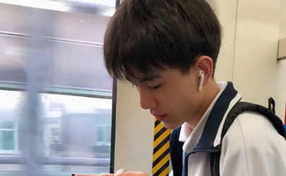 男友一有機(jī)會(huì)就動(dòng)手動(dòng)腳怎么辦 男生談戀愛后越來(lái)越色正常嗎