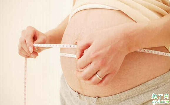 預(yù)產(chǎn)期超過(guò)幾天就不能再等了 預(yù)產(chǎn)期最多可以晚多久2