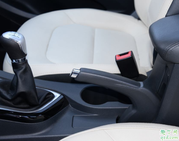 手剎沒(méi)松開車會(huì)造成什么后果 手剎拉到底長(zhǎng)時(shí)間有沒(méi)有危害4