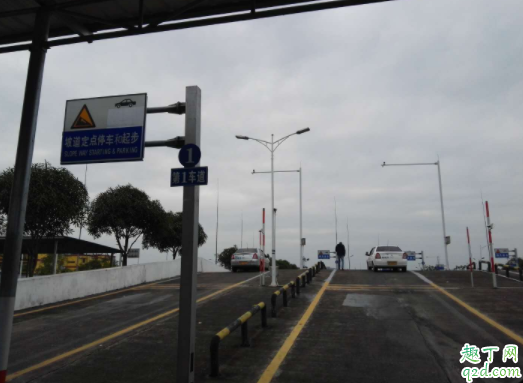 斜坡手剎怎么起步 半坡起步一定要拉手剎嗎2