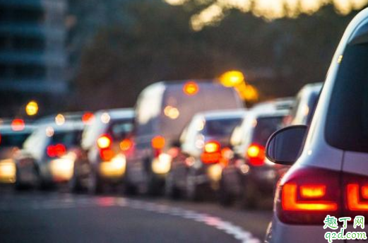 等紅綠燈可以不拉手剎嗎 為什么手剎冬天凍住了2