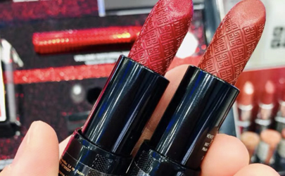 紀梵希27和28哪個好看 紀梵希圣誕限定n27和n28試色對比